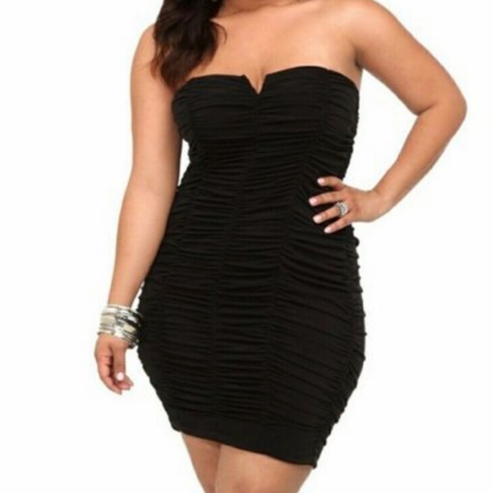 Torrid strapless dress